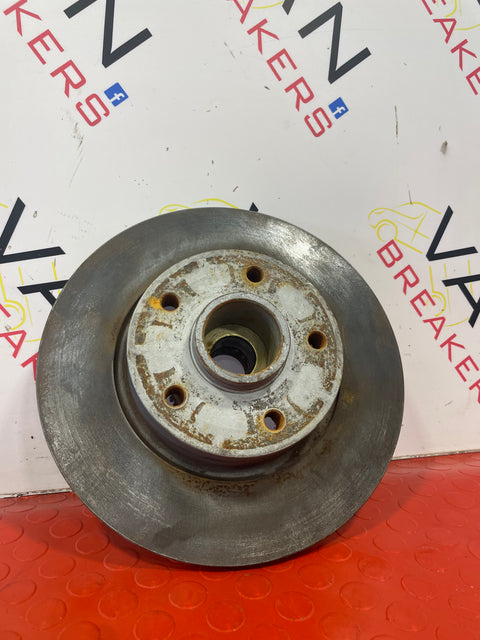 Renault Trafic  REAR WHEEL HUB DRIVERS SIDE RIGHT O/S  P/N  432022742R