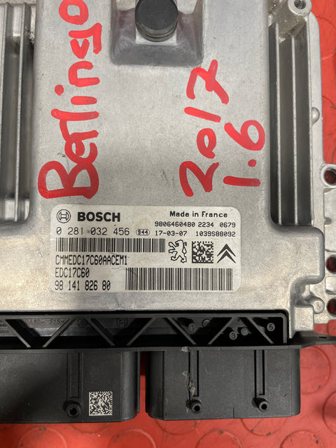 Citroen Berlingo ENGINE CONTROL MODULE (ECM/ECU) & BODY CONTROL MODULE (BSI w/ KEY) 1.6 2017 P/N 9825318180 / 981218858002