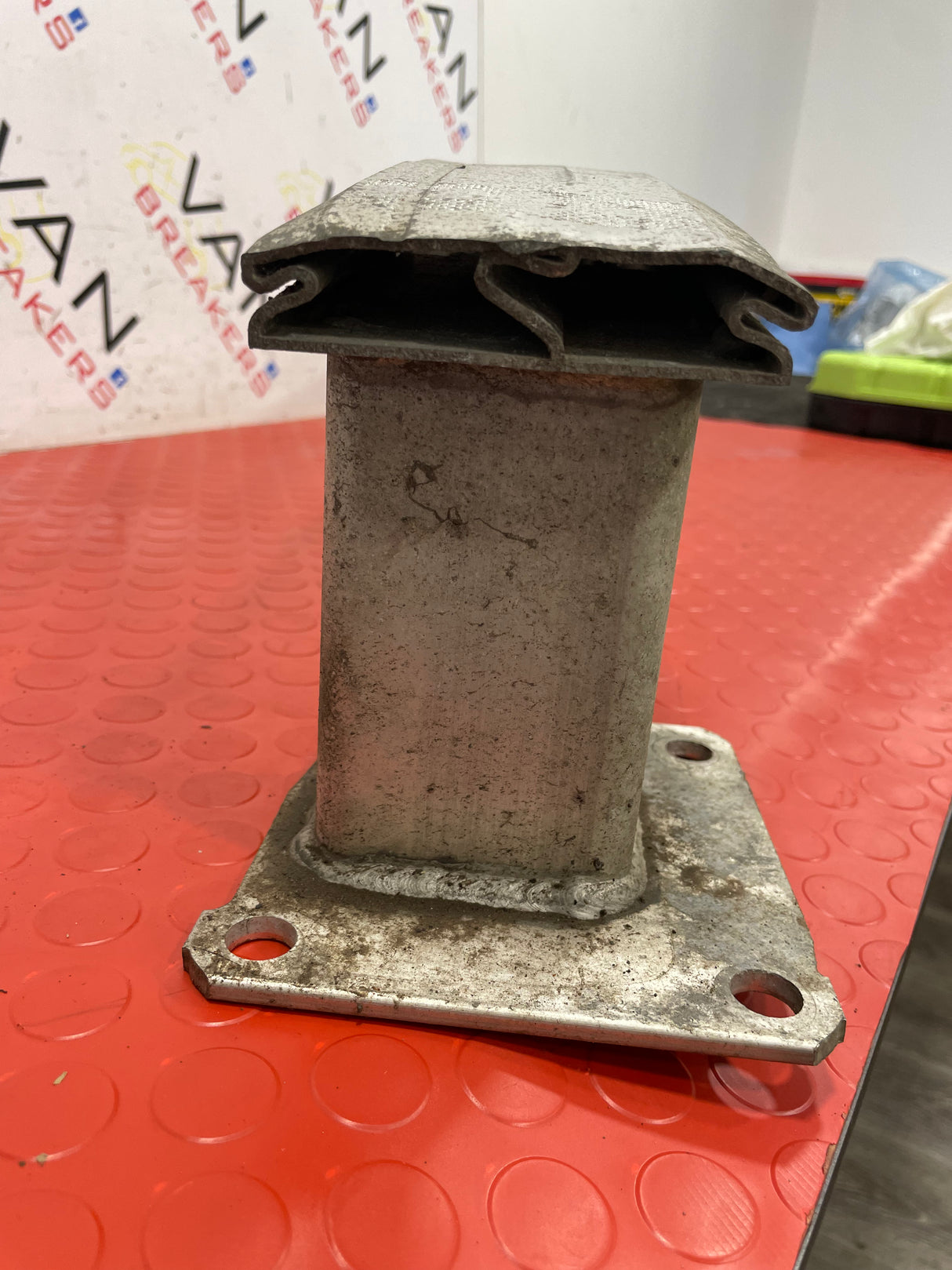 Citroen Dispatch/Peugeot Expert/Vauxhall Vivaro/Toyota Proace REAR BUMPER REINFORCEMENT BAR 2016-2024 P/N 9808286980