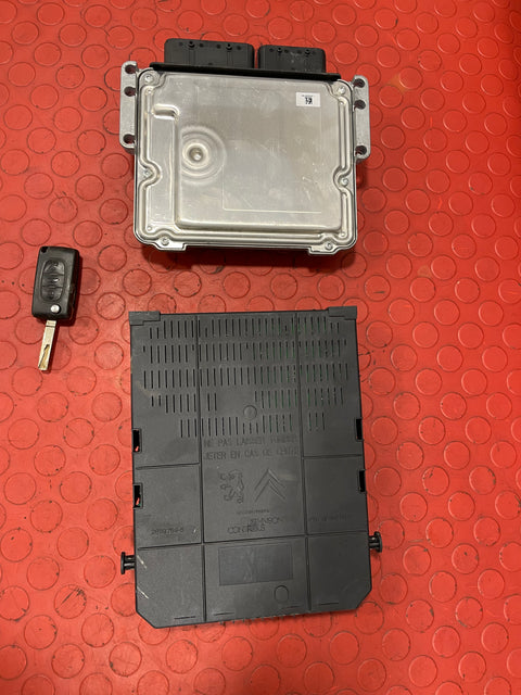 Citroen Berlingo ENGINE CONTROL MODULE (ECM/ECU) & BODY CONTROL MODULE (BSI w/ KEY) 1.6 2017 P/N 9825318180 / 981218858002