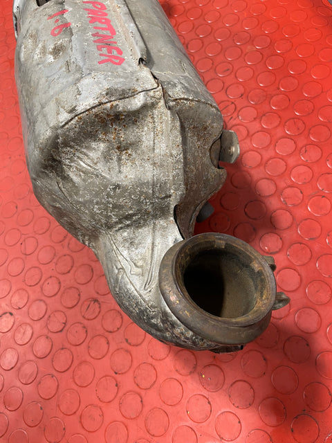 Citroen Berlingo/Peugeot Partner CATALYTIC CONVERTER DPF  1.6L  P/N  9823467180 - 2 / 1321717X