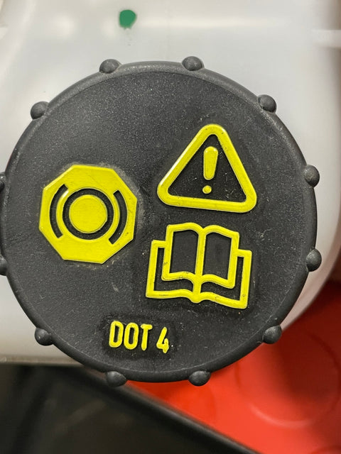 Ford Transit Custom BRAKE FLUID RESERVOIR BOTTLE 2.0TDCI   2019-2023 P/N LK212K478BB