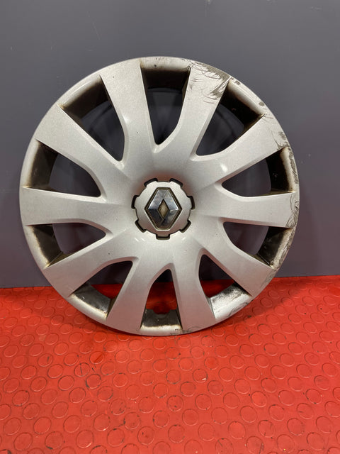 Renault Trafic STEEL WHEEL HUB CAP 16's (Dirt & Scratches) P/N 403159785R