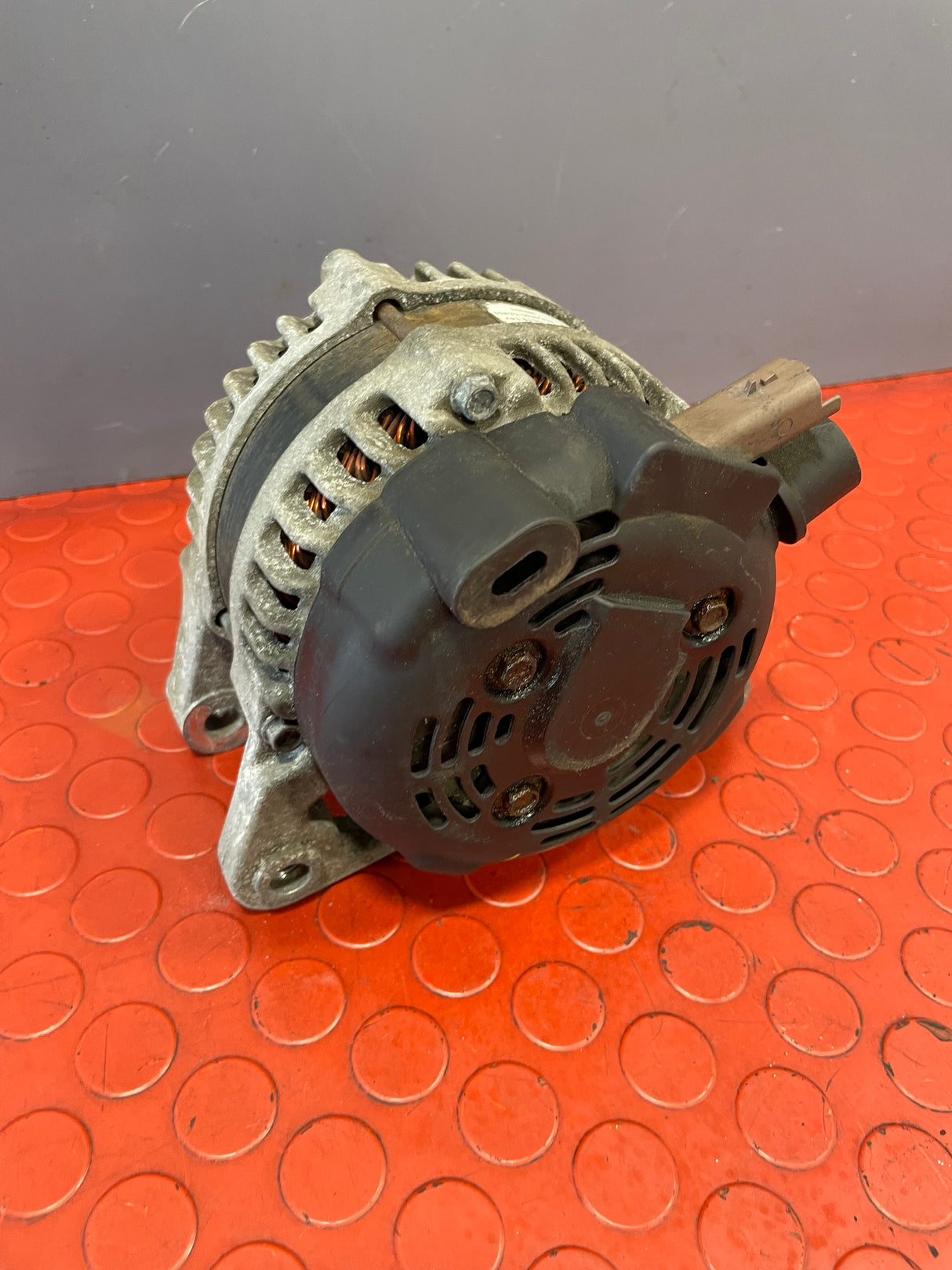 Citroen Berlingo/Dispatch /Peugeot Partner/Vauxhall Combo/Toyota Proace City ALTERNATOR 1.5 2016-2024 P/N 9820893880 - 1