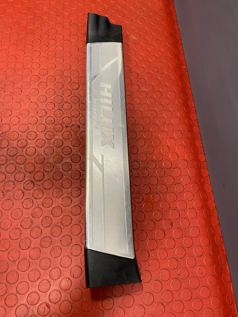 Toyota Hilux Invincible INNER CHROME THRESHOLD DOOR SILL TRIM Driver's Side 2017 P/N 67913KK010