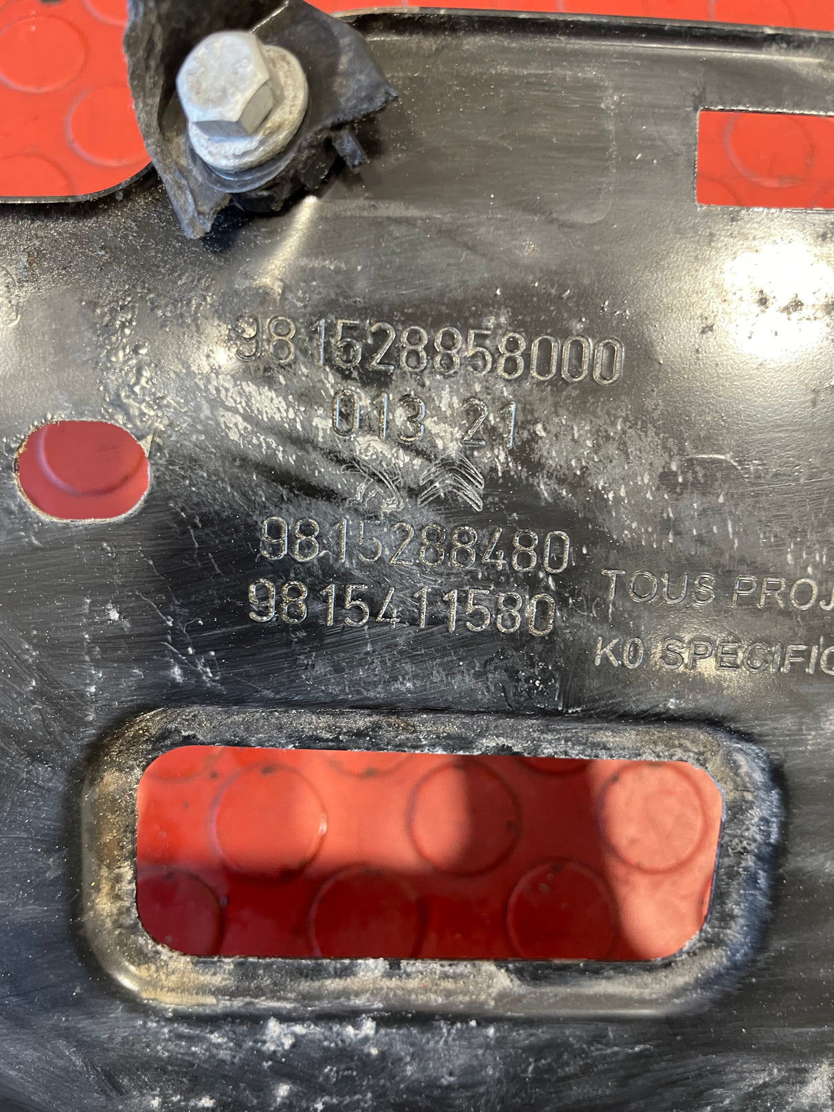 Citroen Berlingo/Peugeot Partner/Vauxhall Combo/Toyota Proace City BATTERY HOLDER AND BRACKET 1.5 2019-2024 P/N 9815288480-1