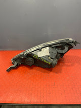 Citroen Dispatch/Peugeot Expert/Toyota Proace City HEADLIGHT Driver's Side O/S 2008-2018 P/N 89902606