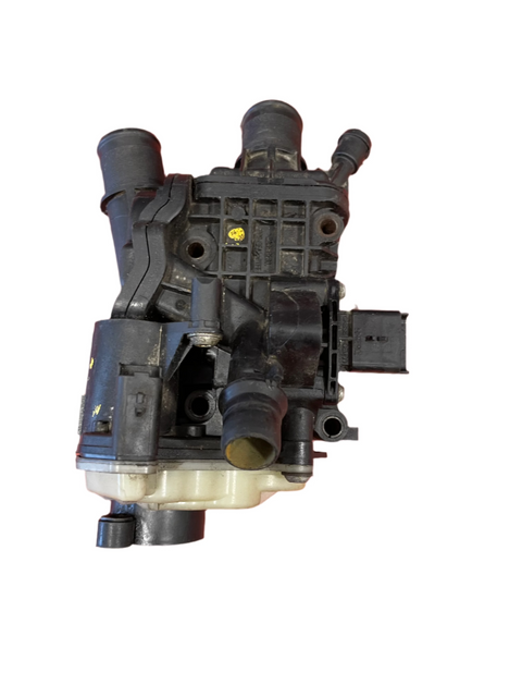 Citroen Dispatch/Peugeot Expert THERMOSTAT HOUSING w/ SWITCH & SENSOR 2.0 BlueHDi  2016-2024 P/N 9804160380