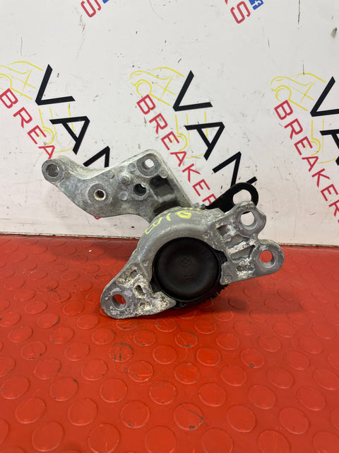 Renault Traffic/Vauxhall Vivaro 1.6  ENGINE MOUNT 2014-2017 P/N 12841371R