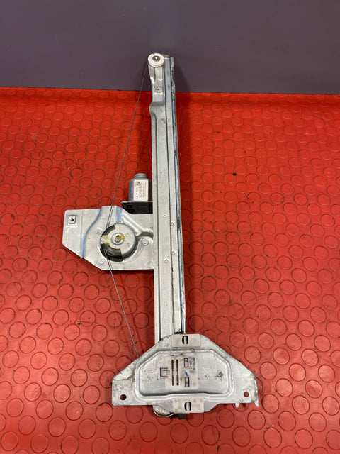 Citroen Berlingo/Peugeot Partner DRIVER SIDE FRONT DOOR WINDOW REGULATOR WITH MOTOR (6 PIN) 1.6 2008-2018 P/N 9802389180