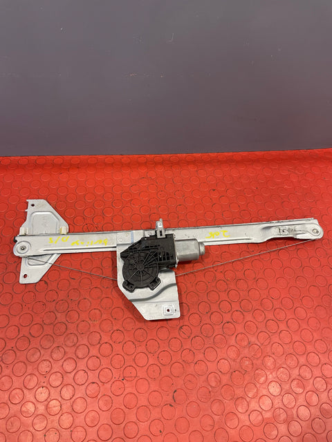 Citroen Berlingo/Peugeot Partner DRIVER SIDE FRONT DOOR WINDOW REGULATOR WITH MOTOR (6 PIN) 1.6 2008-2018 P/N 9802389180