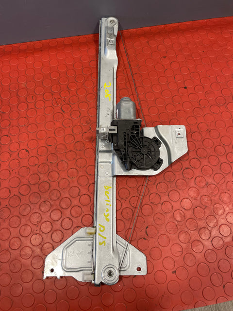 Citroen Berlingo/Peugeot Partner DRIVER SIDE FRONT DOOR WINDOW REGULATOR WITH MOTOR (6 PIN) 1.6 2008-2018 P/N 9802389180
