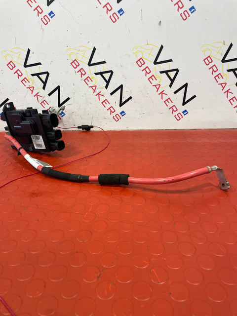 Vauxhall Vivaro/ Renault Trafic/Nissan NV300 BATTERY FUSE BOX 2015-2019 1.6L  P/N  243501820R