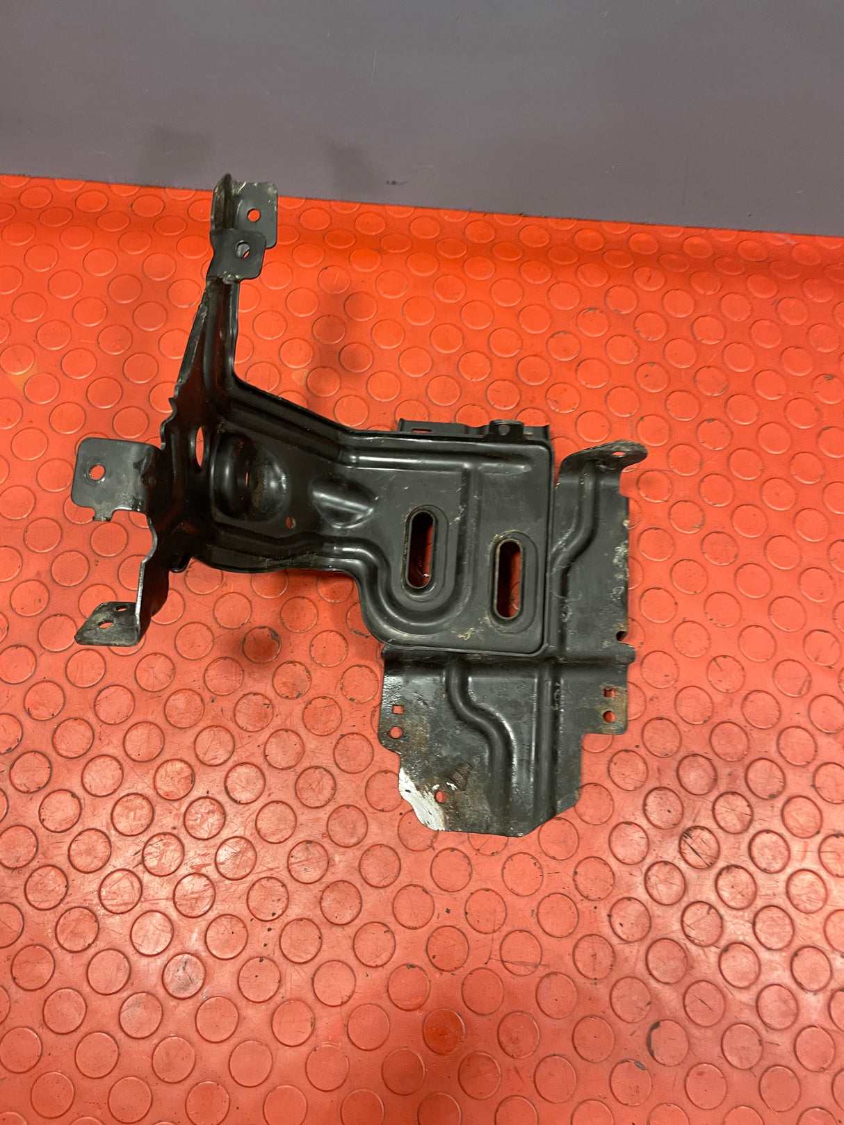 Ford Transit Custom Mk8 UNDER BONNET FUSE BOX BRACKET  2014-2023 P/N JK21V020C74BB