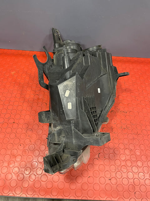 Citroen Berlingo/Peugeot Partner HEADLIGHT DRIVER SIDE RIGHT 2008-2016 P/N 9682828380-1