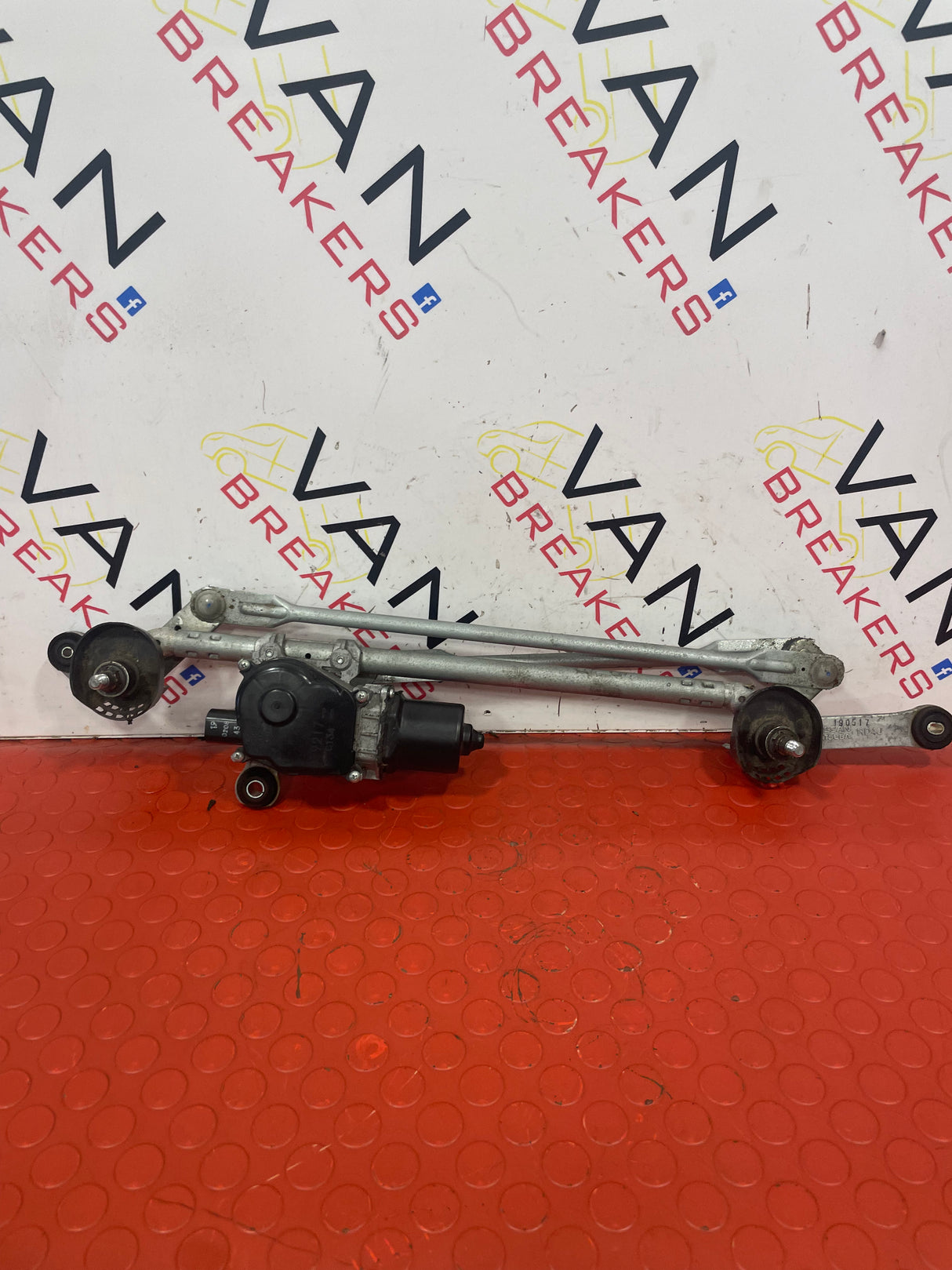 Nissan Navara WIPER LINKAGE AND MOTOR 2016  P/N 288004JA0A