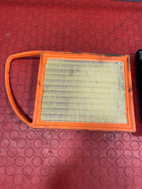 Citroen Berlingo/Peugeot Partner AIRBOX TOP COVER w/ AIR FILTER 1.6 HDi 2016 P/N 9673061080-1
