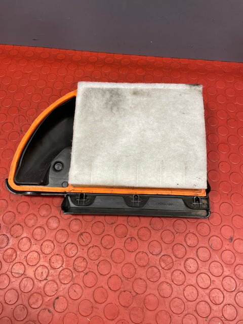 Citroen Berlingo/Peugeot Partner AIRBOX TOP COVER w/ AIR FILTER 1.6 HDi 2016 P/N 9673061080-1