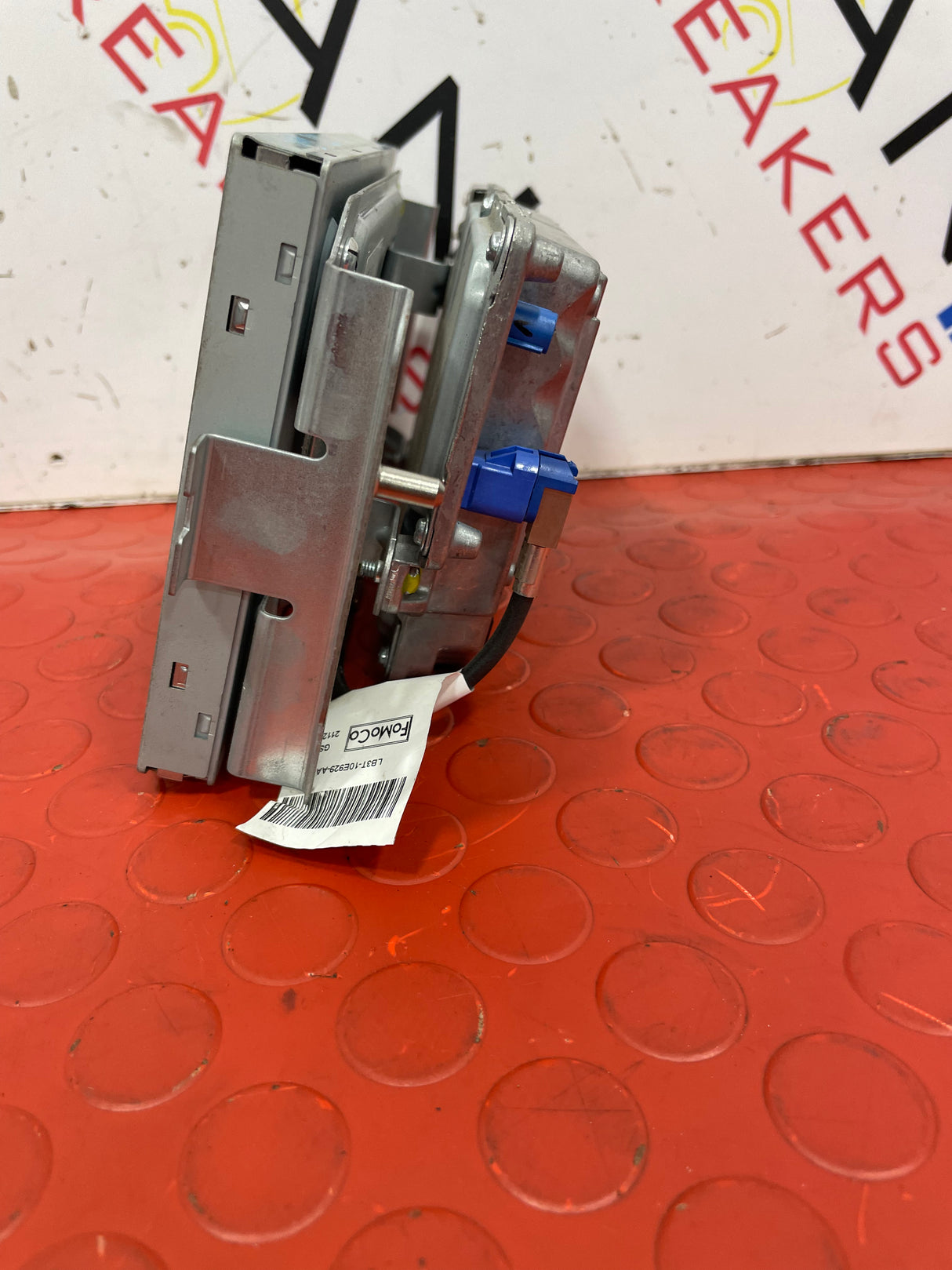 Ford Ranger  GPS NAVIGATION CONTROL UNIT  2022 (SMALL MARK ON SCREEN. SEE PICTURES) RADIO  P/N  MB3T14G370MGC