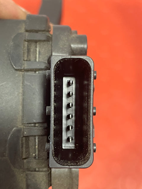 Nissan Navara THROTTLE PEDAL 2015-2024 P/N 180024KJ0A