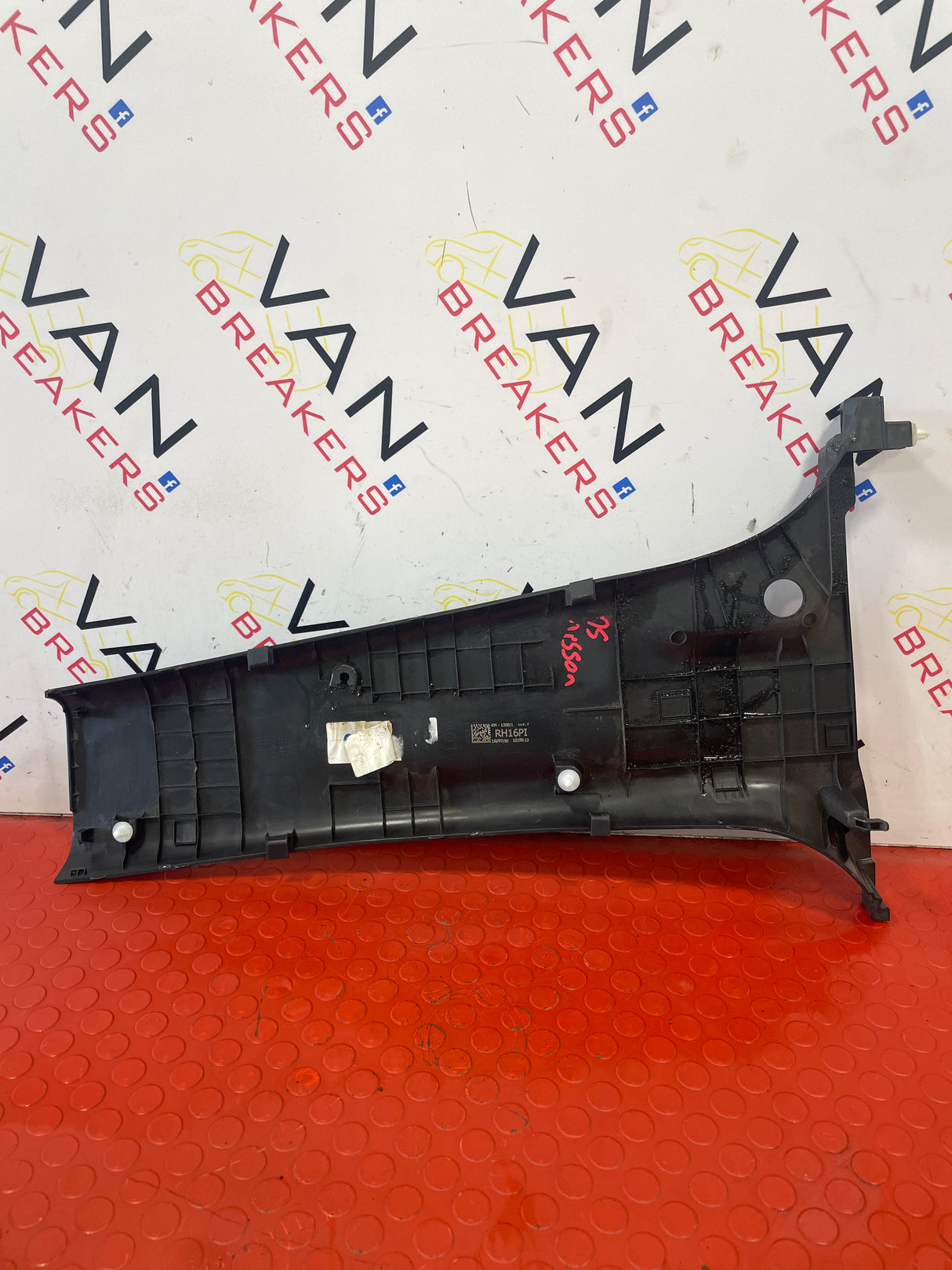 Nissan Navara D/S PILLAR TRIM PANEL 2015-2024 P/N 769154KJ0A