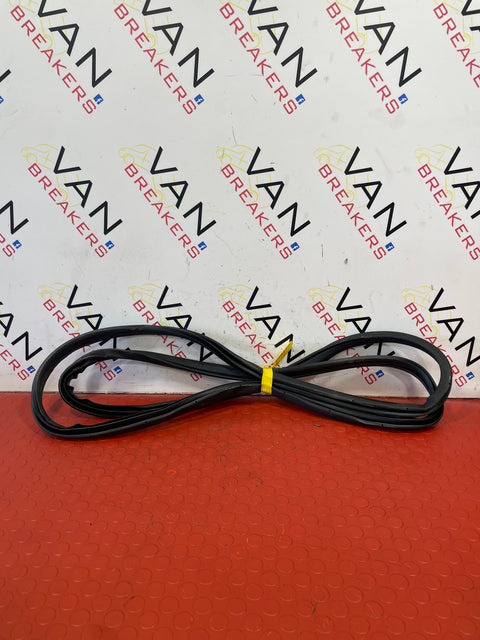 Nissan Navara D/S FRONT DOOR RUBBER SEAL 2015-2024 P/N 808314JA0A