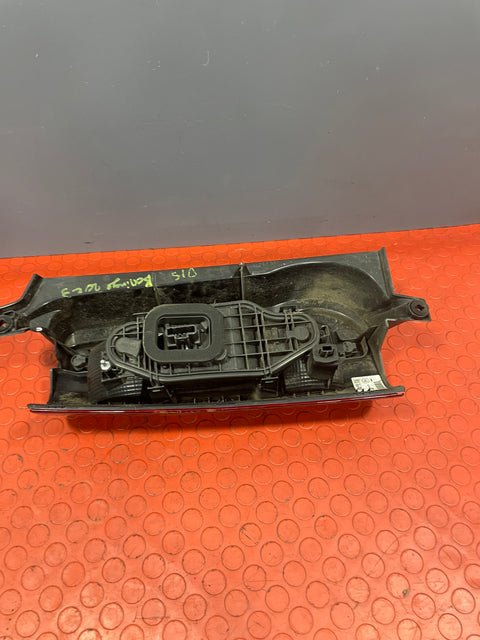 Citroen Berlingo/Peugeot Partner/Vauxhall Combo/Toyota Proace City DRIVERS SIDE RH TAILLIGHT 2019-2024 P/N 9820554880-1