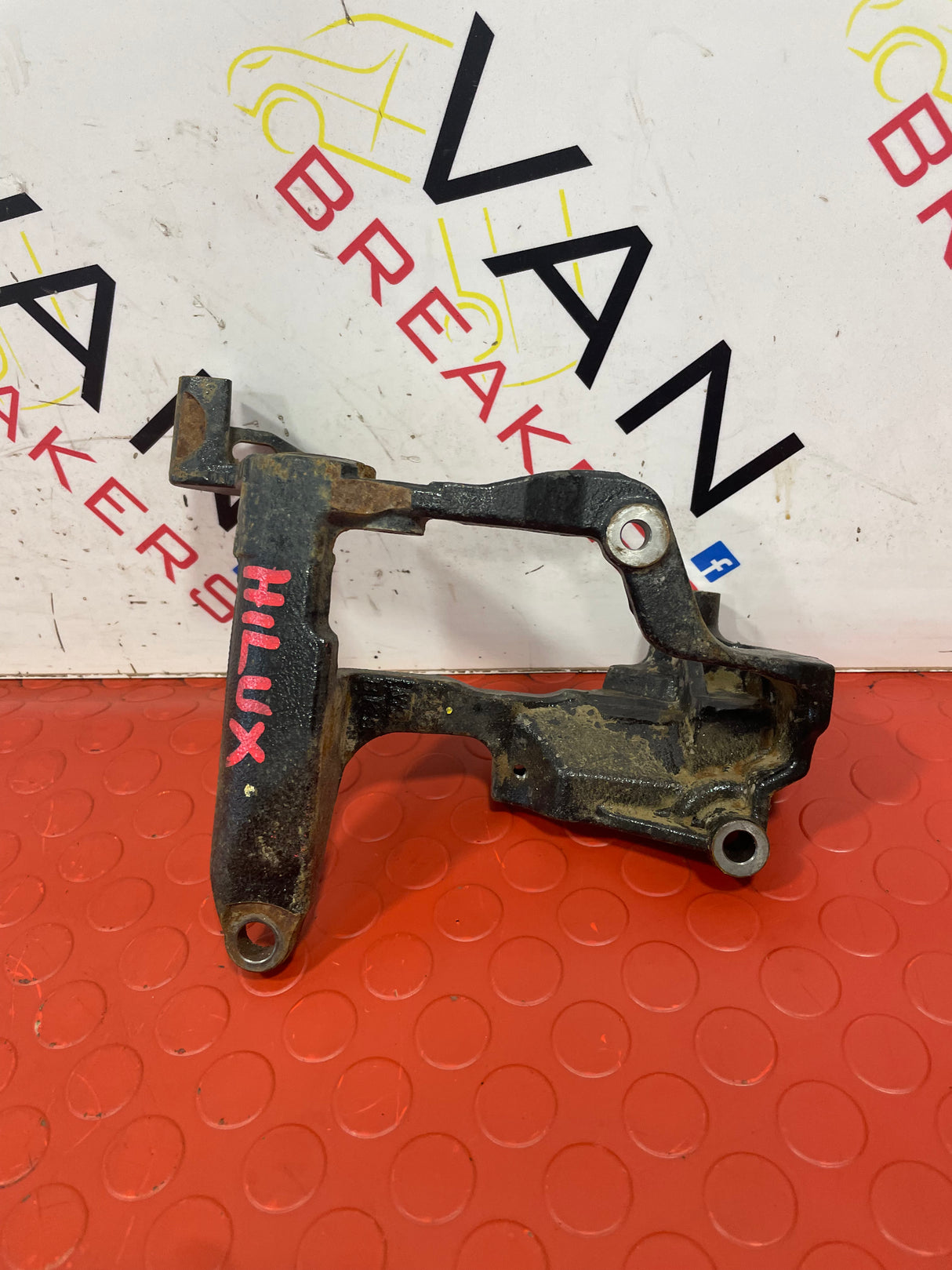 Toyota Hilux ALTERNATOR BRACKET 2015-2024 P/N 77071217