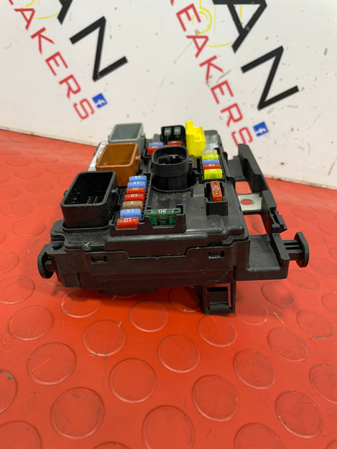 PEUGEOT 207 UNDER BONNET FUSE BOX 1.6 HDI RO9 2010 P/N 9664997880