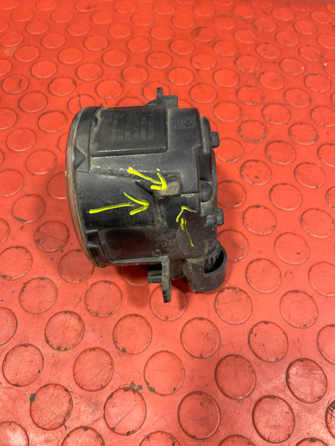 Citroen Berlingo Peugeot Partner FRONT PASSANGER FOG LIGHT HOUSING ONLY (damage one mounting point) 2019-2024 P/N 9837817180 / 89211690