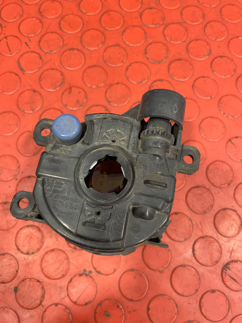 Citroen Berlingo Peugeot Partner FRONT PASSANGER FOG LIGHT HOUSING ONLY (damage one mounting point) 2019-2024 P/N 9837817180 / 89211690