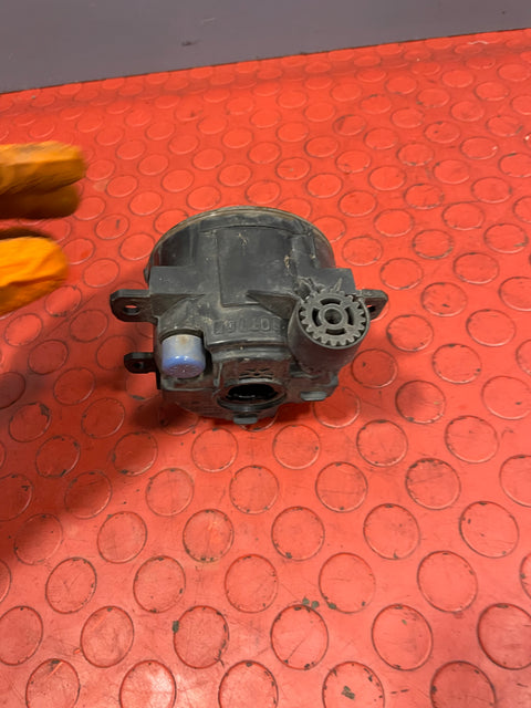 Citroen Berlingo Peugeot Partner FRONT PASSANGER FOG LIGHT HOUSING ONLY (damage one mounting point) 2019-2024 P/N 9837817180 / 89211690