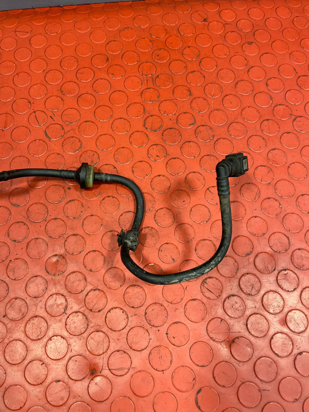 Citroen Berlingo/Peugeot Partner SERVO VACUUM VALVE HOSE P/N 9804182880