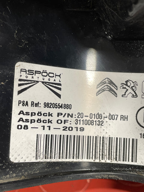 Citroen Berlingo/Peugeot Partner/Vauxhall Combo/ Toyota Proace City DRIVERS SIDE REAR TAILLIGHT 2019-2024  (DAMAGED) P/N9820554880