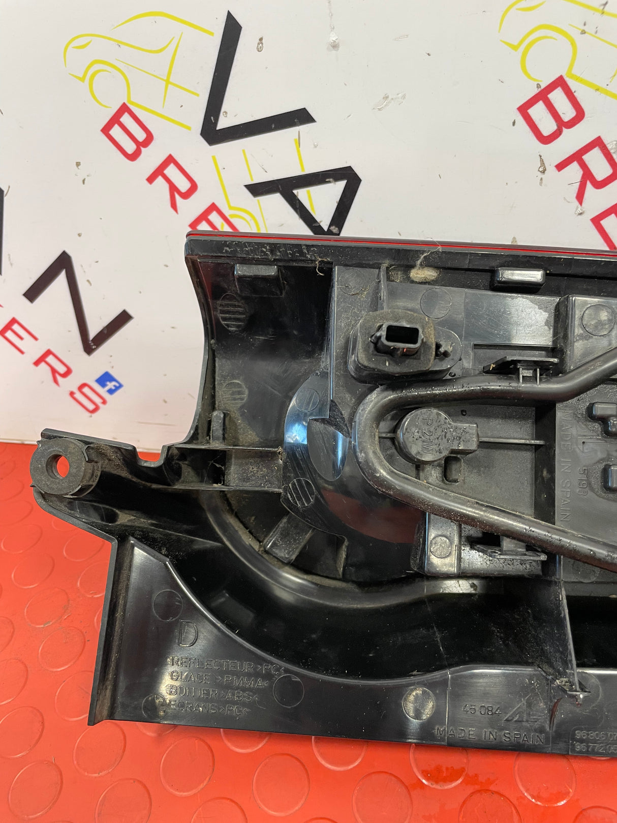 Citroen Berlingo/Peugeot Partner DRIVER'S SIDE TAILLIGHT 1.6 2012-2018 P/N 9680607880