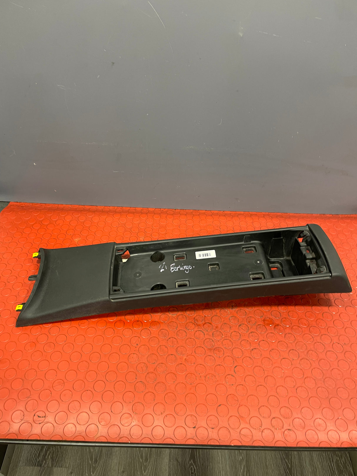 Citroen Berlingo/Peugeot Partner/Vauxhall Combo/Toyota Proace City CENTER CONSOLE PANEL (w/o top lid) 2019-2024 P/N 9820969980