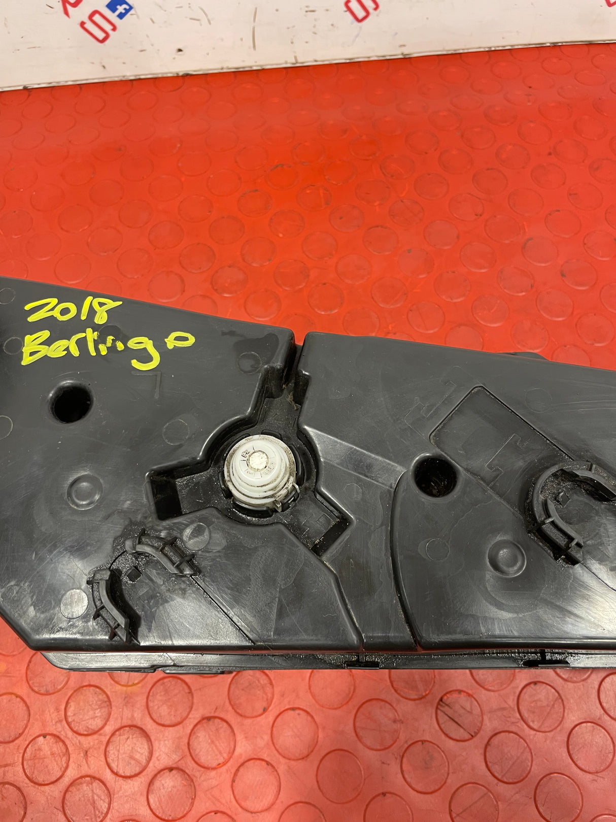 Citroen Berlingo Peugeot Partner FUEL ADDITIVE TANK AND PUMP 1.6 2015-2018 P/N 9816296080