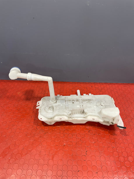 Citroen Berlingo/Peugeot Partner/Vauxhall Combo/Toyota Proace City WINDSCREEN WASHER BOTTLE ASSEMBLY W/ MOTOR PUMP P/N 9817300980 - 2 / 9817269880