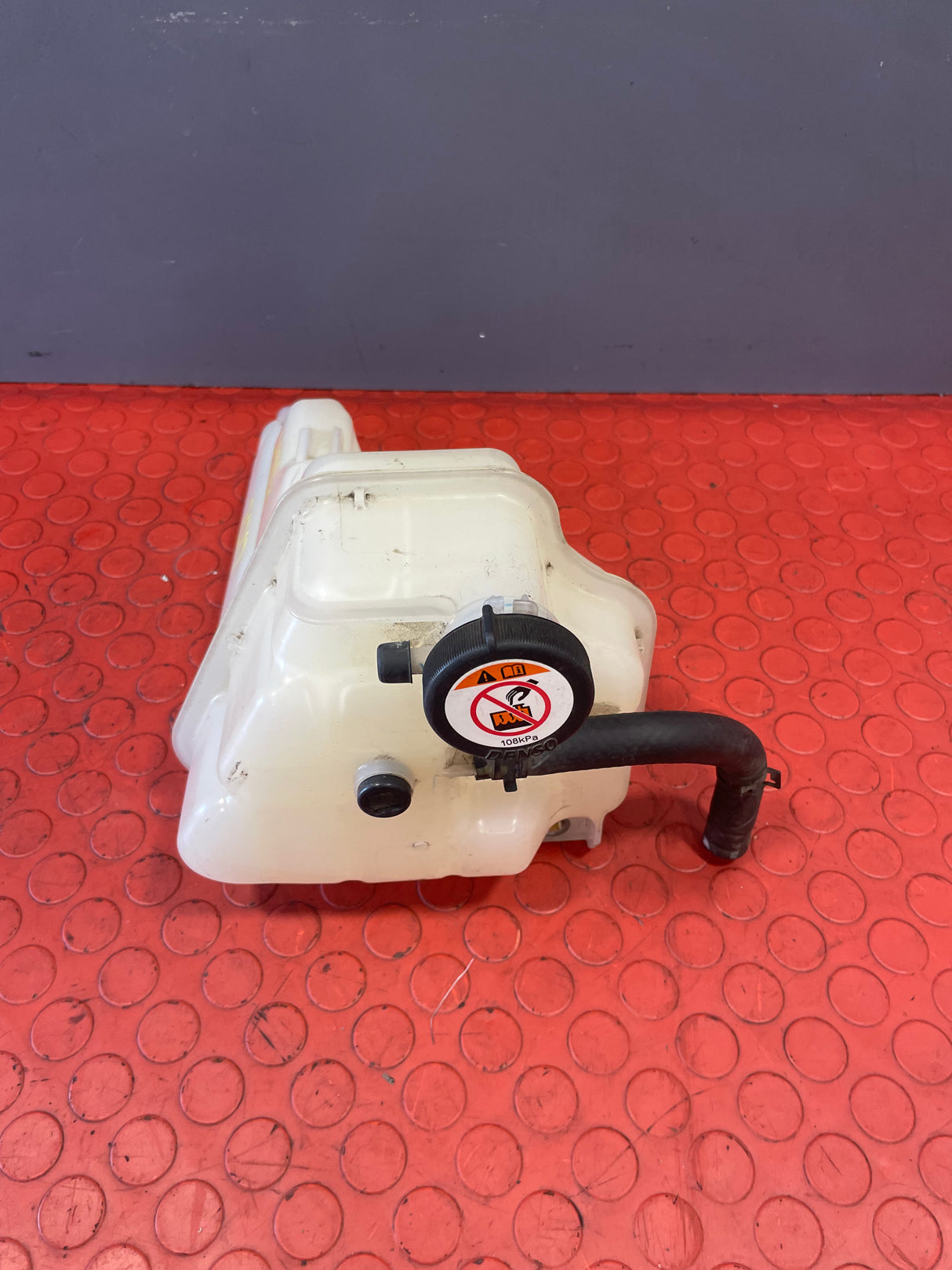 Toyota Hilux COOLANT RESERVOIR/EXPANSION BOTTLE 2016-2023  P/N 166400E010