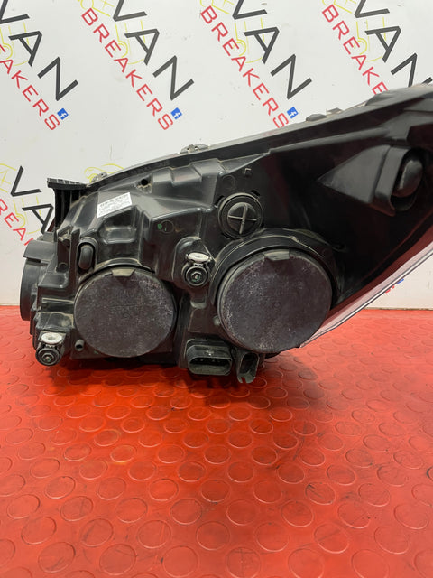 Ford Transit Custom HEADLIGHT DRIVER SIDE RH (BROKEN CLIP) 2013-2018  P/N BK2113W029AJ