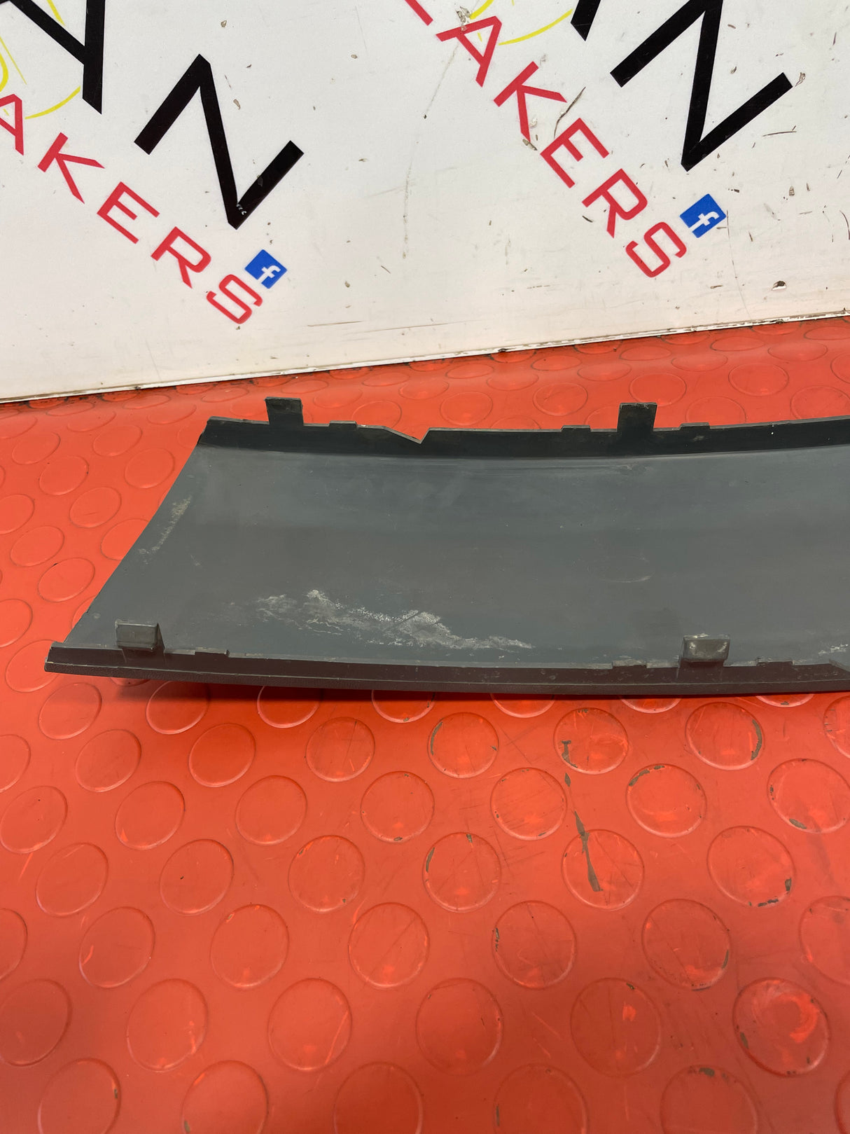 Volkswagen Transporter T5 DRIVER SIDE FRONT BUMPER TRIM 2010-2015 P/N 7H0807718