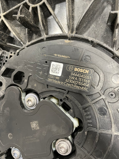 Volkswagen Transporter ADBLUE TANK w/ PUMP 2.0 2024 P/N 7LA131877E R/N 5WA131969 / 7LA971819A / 7LA131531