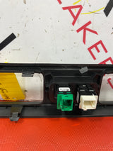 Citroen Berlingo/Peugeot Partner/Vauxhall Combo/Toyota Proace City AIR GRILL WITH CENTRAL LOCK AND HAZARD LIGHT (WITHOUT VENTS) 2019-2024 P/N GEO046620 - 6