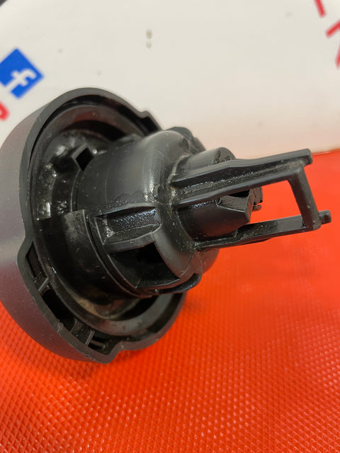 Citroen Berlingo/Peugeot Partner LOCKING FUEL CAP AND KEY  2008-2018  P/N 1508H7