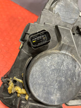 Citroen Berlingo HEADLIGHT ASSEMBLY Passenger's Side DAMAGED MOUNT - SEE PICS 2019-2024 P/N 9816824180