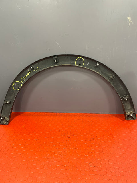 Ford Transit MK8 WHEEL ARCH / SPAT 350 2.0 2016-2024 P/N BK31-V280K96 AHW (broken clips see photo)
