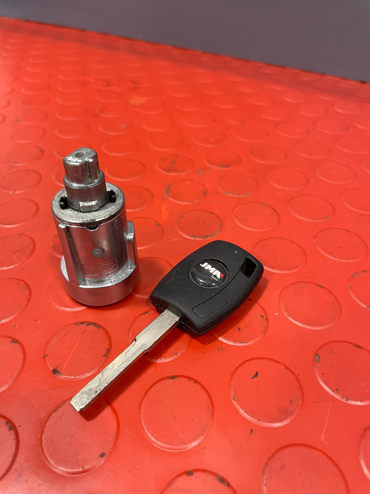 Ford Transit MK8/Custom IGNITION BARREL & REPLACEMENT KEY 2013-2016 P/N BK2T15K601AB