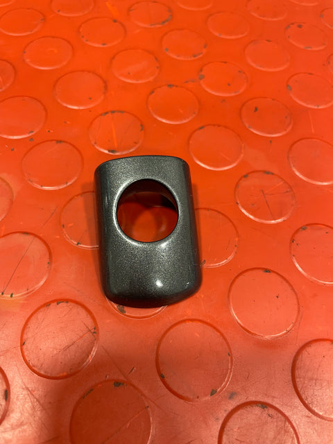 Citroen Berlingo DOOR HANDLE END CAP P/N 849225IND01