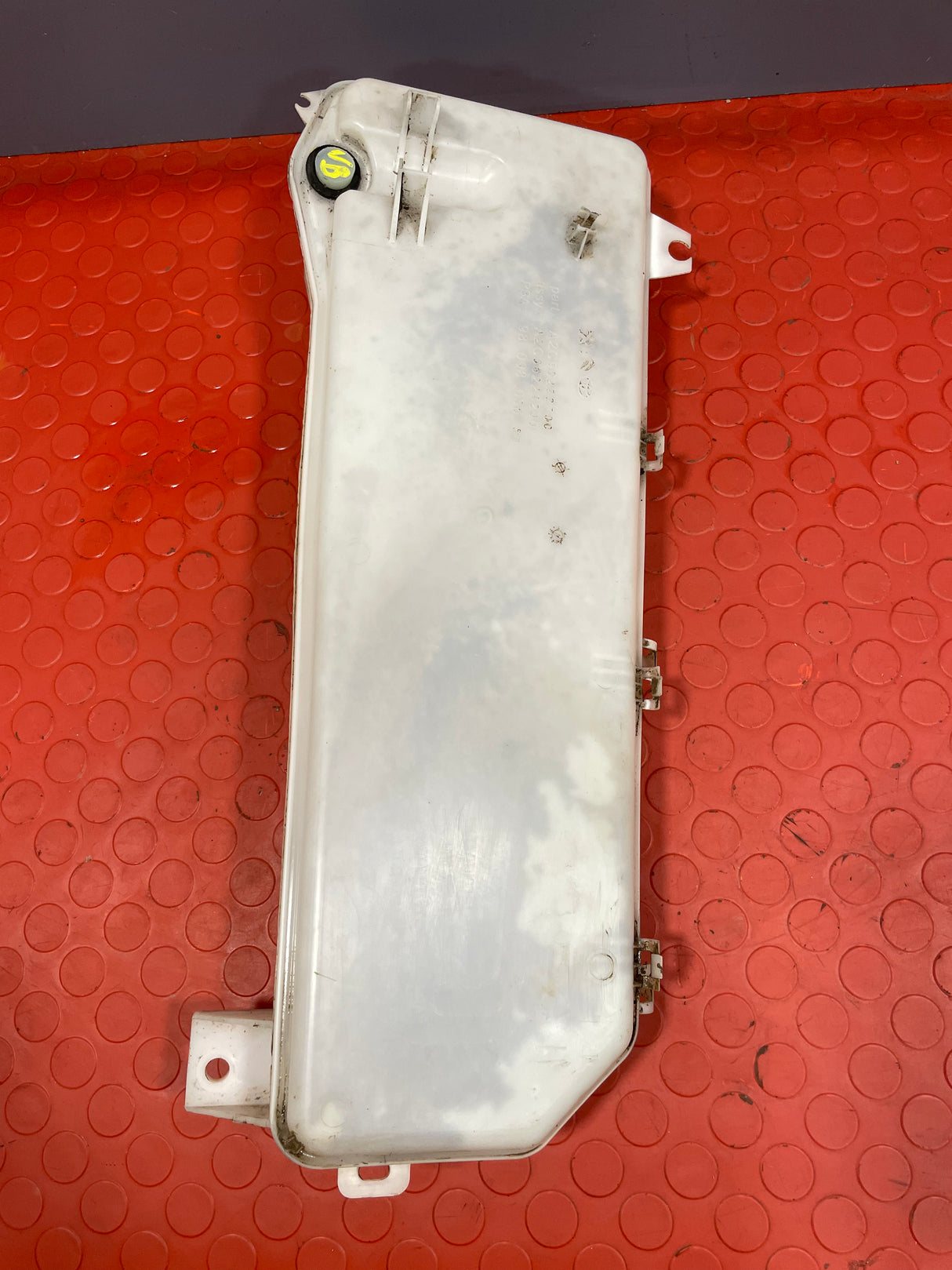 Peugeot Expert/Citroen Dispatch WINDSCREEN WASHER BOTTLE 2018 P/N A2C96222700