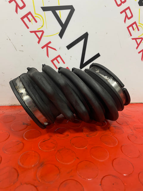 Ford Transit Connect  AIR INTAKE TURBO PIPE 2013-2018 1.5L    P/N AV619C623 cc